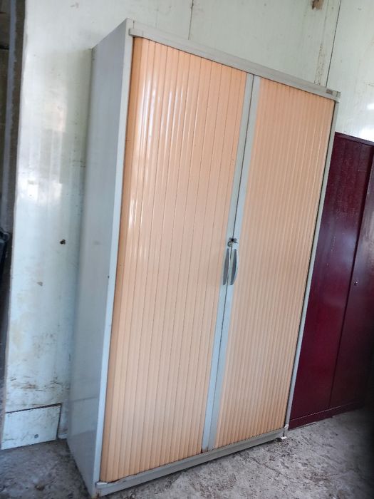 Vand dulap ( fișet) cu usi armonice