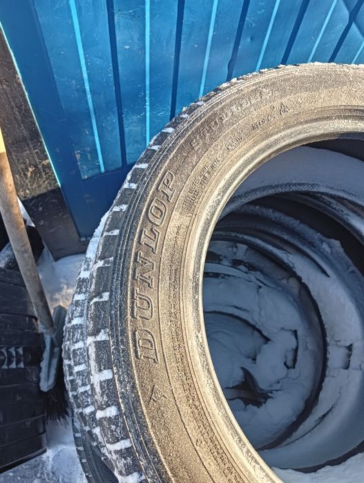 Продам шины Dunlop комплект