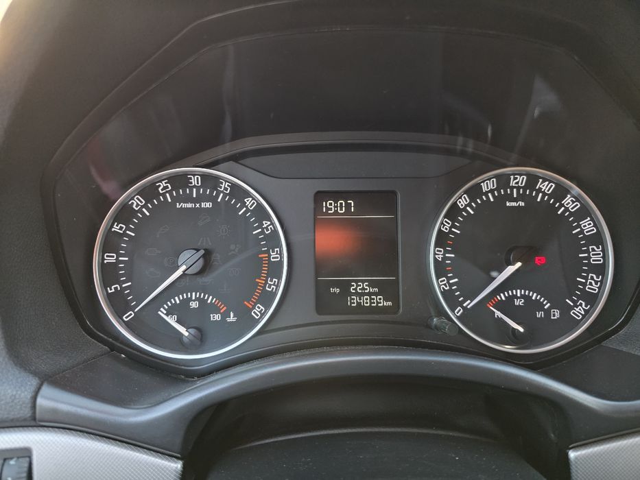 SKODA Octavia 2013 — imagine 3