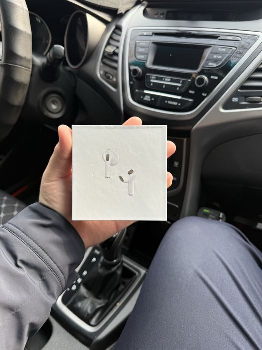 Наушники Apple AirPods Pro 3