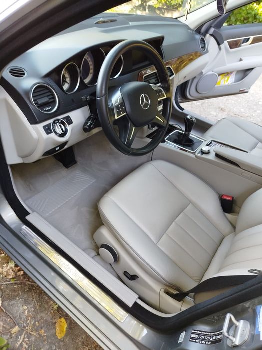 Vand fata completa mercedes C class an 2012