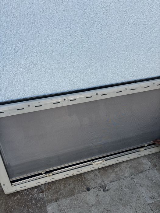 Geamuri originale Dometic/Seitz pentru autorulota - complete
