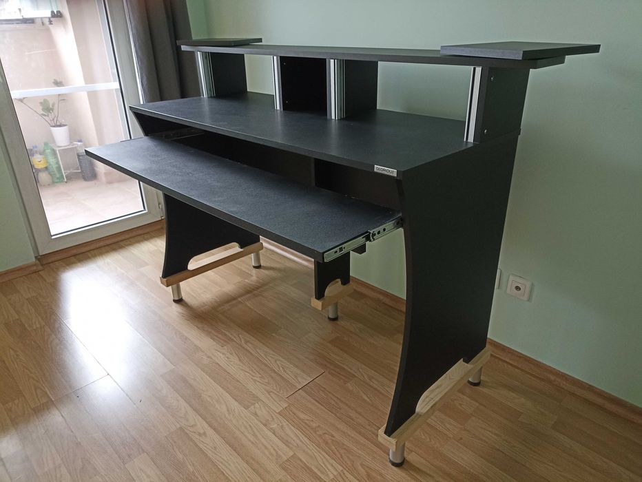 Студийно бюро Glorious Workbench Black