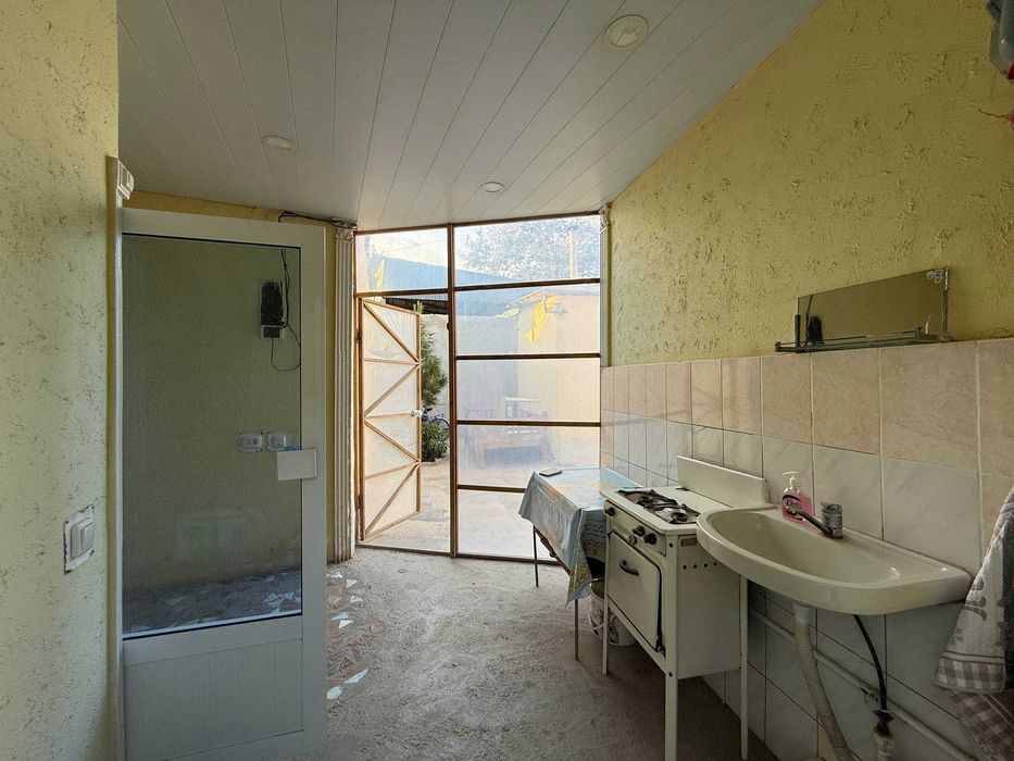 TAYYOR 1.7 SOTIQLI HOVLI SHAHAR markazidan sotiladi #a698