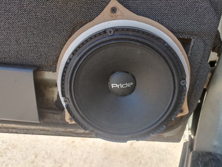 Продаю Сабвуфер 12