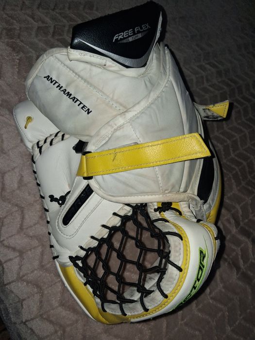 Mănușă portar hockey