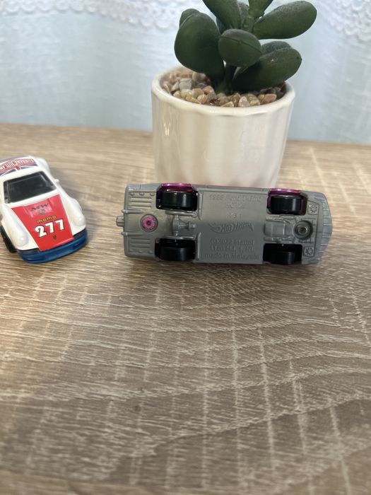Mașinuțe vintage hot wheels