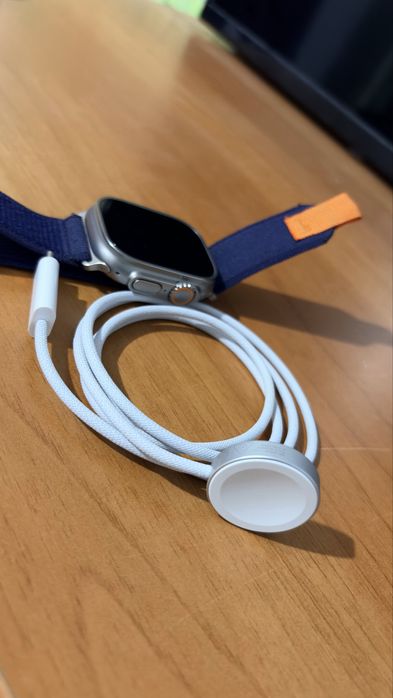 Apple watch Ultra 2022   49mm.  Celluar - GPS