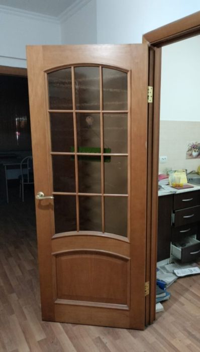 Продам двери межкомнатные