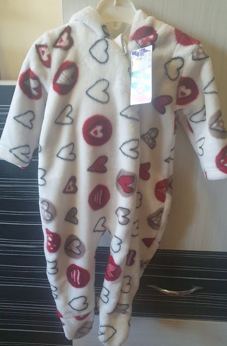 Пухкаво зайче размер 68см