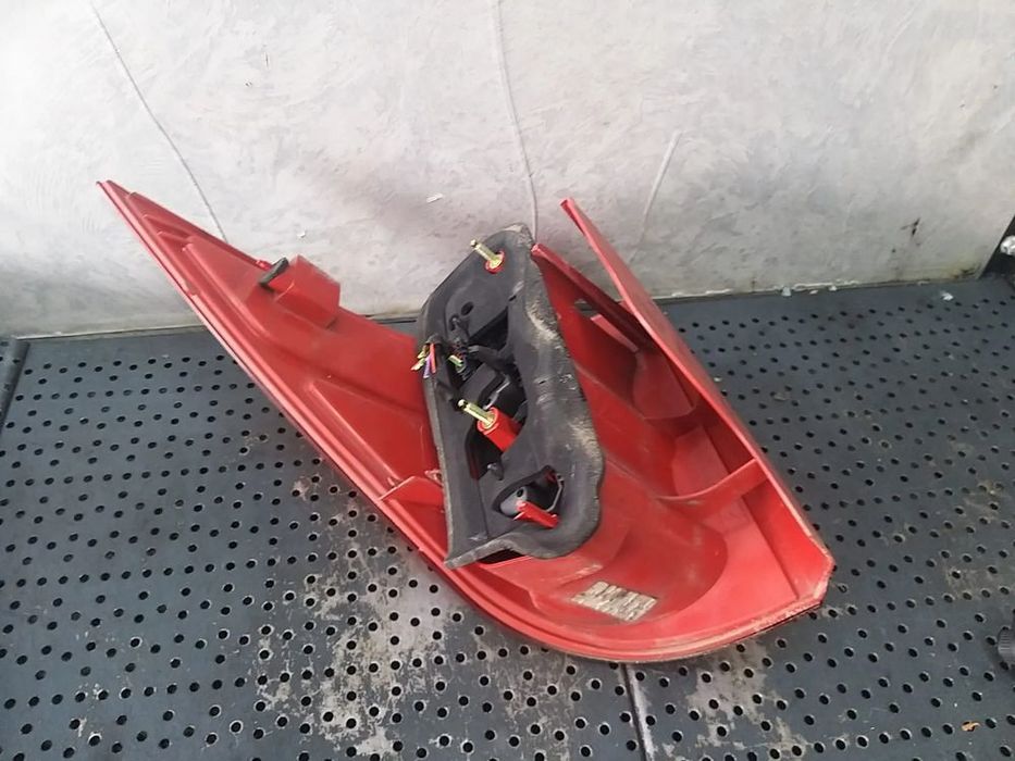 Stop tripla lampa dreapta peugeot 1007
