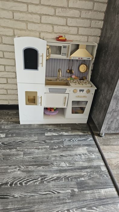 Детская игровая кухня