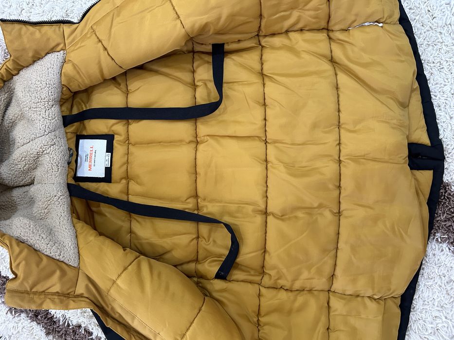 Продам зимнюю куртку