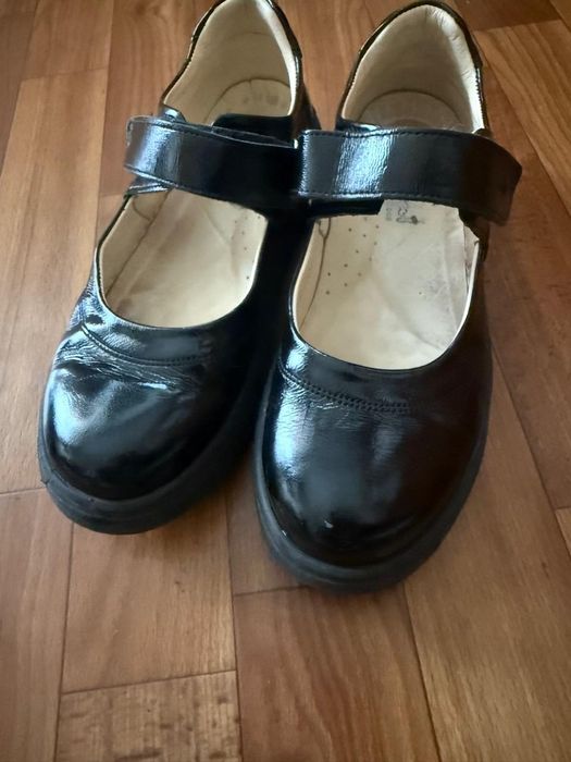 Продам туфли кожаные