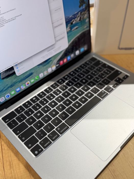Macbook Air M4 2025 13-inch 16Gb/256Gb/Baterie 100%/Garantie 12 luni @atsgsm.ro