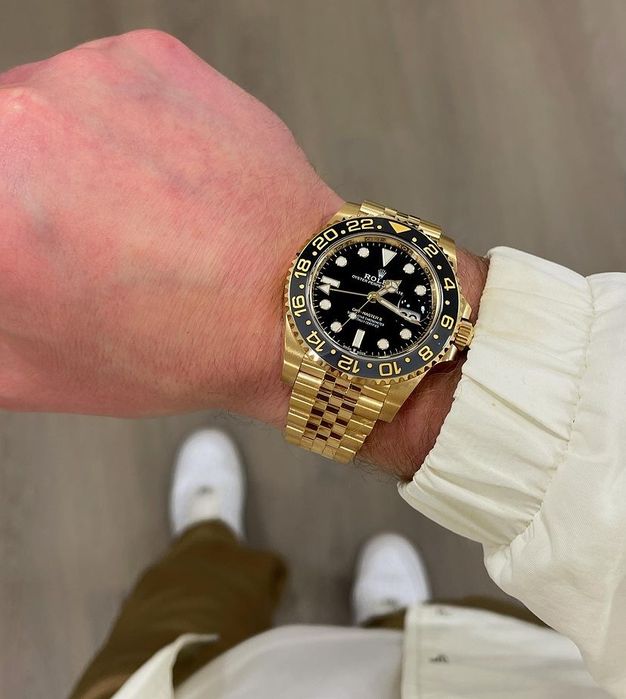 Rolex  GMT  - Master  ll  Black  Dial