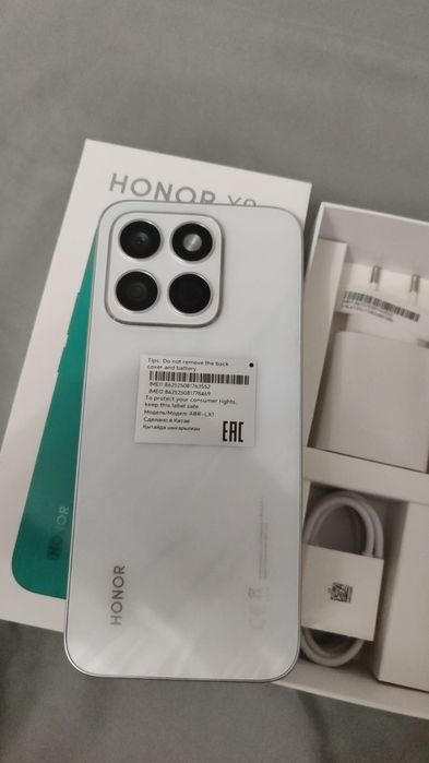 ПРОДАЁТСЯ: новый HONOR (БЕЛЫЙ) – 150 000 тг