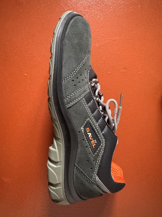 Продам полуботинки