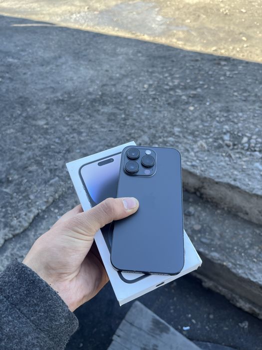 Apple IPhone 14 pro идеал