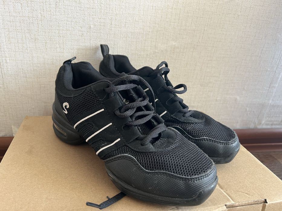 Продам обувь для танцев, джазовки