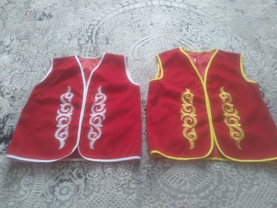 Продам национальные жилетки