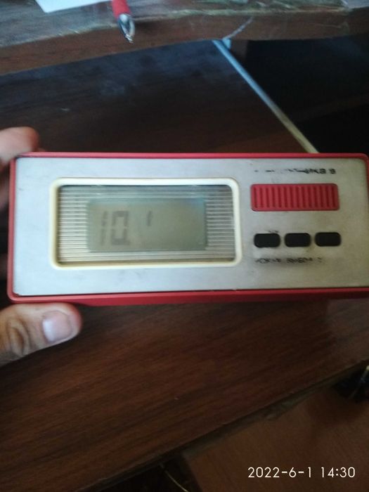 Будильник часы настольные