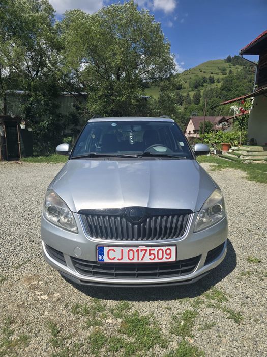 Vând Skoda fabia