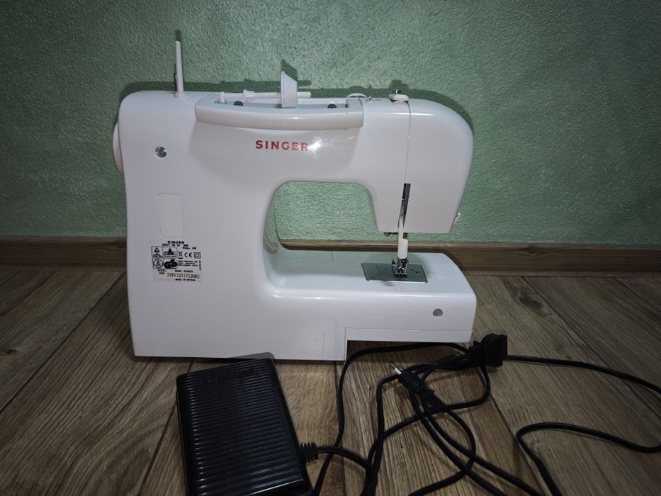 Masina de cusut Singer 2250