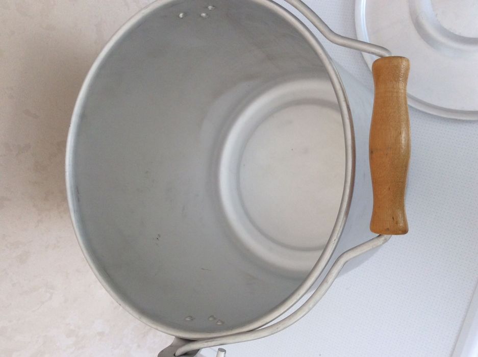 Ведро-кастрюля с крышкой