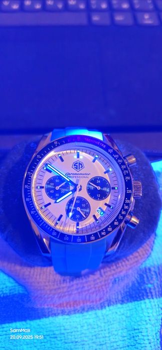 Custom (omegaspeedmaster)VK63