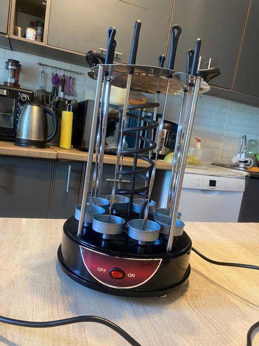 Продам б/у шашлычницу