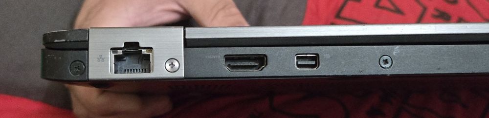 Лаптоп Dell Latitude E7270