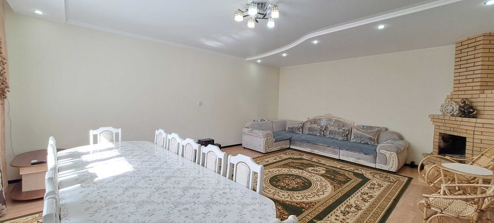 Продам 4ком. дом мкр. Западный