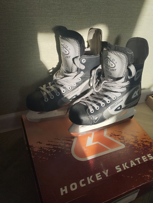 Коньки  мужские .