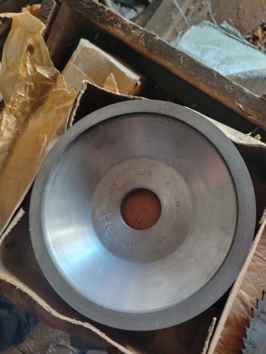 Продам токарные резцы