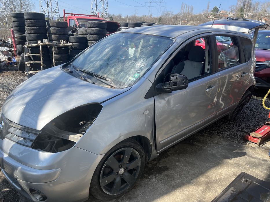 Nissan NOTE на части