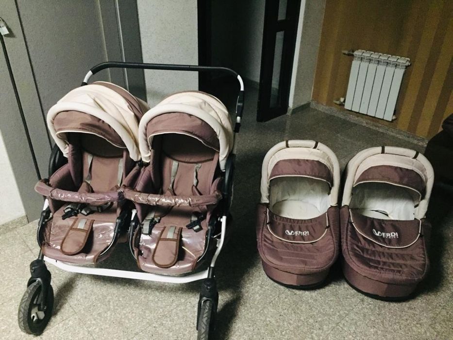 Кольяска для двойни