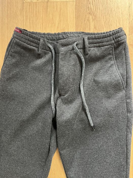 Спортно-официален панталон