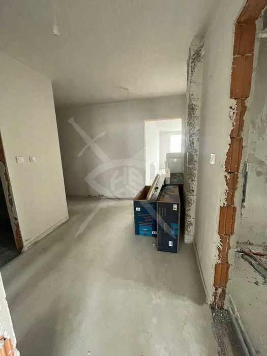 Тристаен с АКТ 16 до МОЛ Пловдив 77265