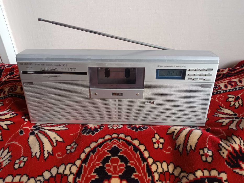 Radiocasetofon Sharp GF8