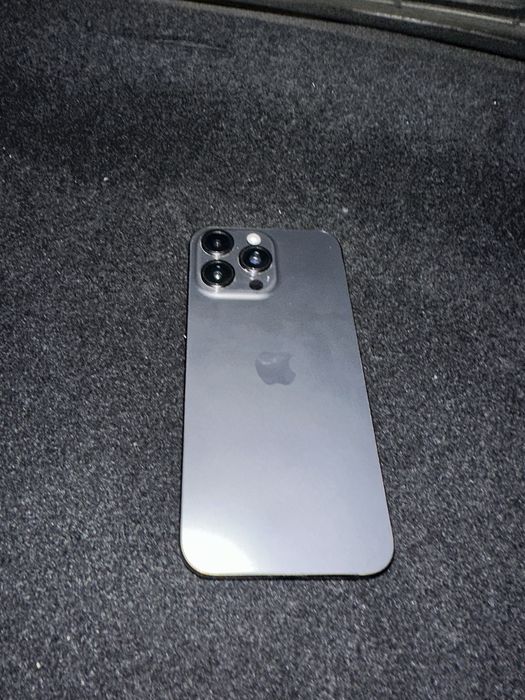 Айфон 15 про мах