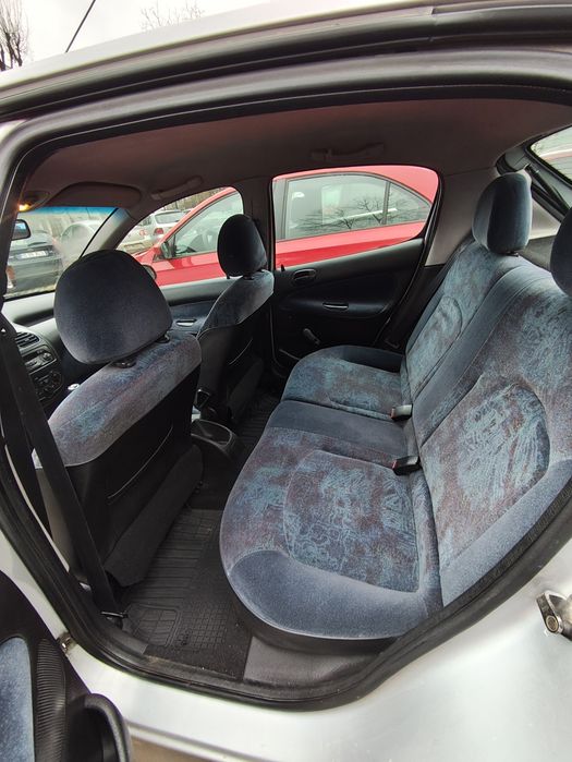 Peugeot 206, inmatriculat,stare bună, consum mic -2800 lei lei