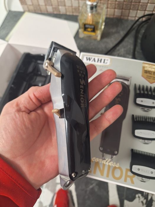 Mașina de tuns profesionala Whal Senior ca nouă.