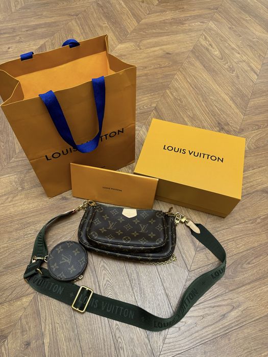 LV Multi Pochette
