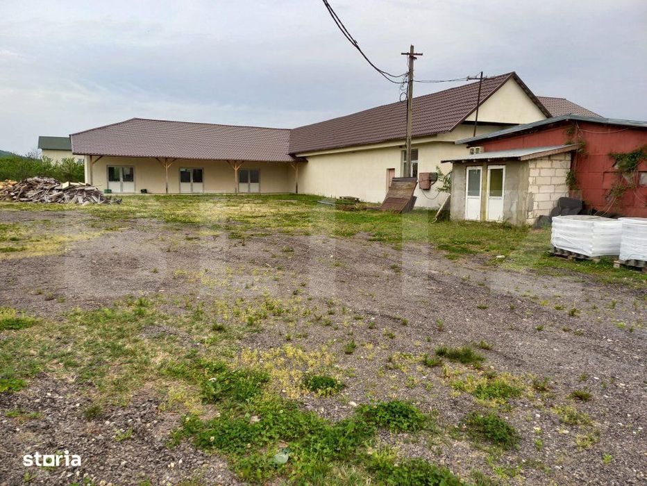 Spatiu comercial, de vanzare, 425 mp, zona Voinesti