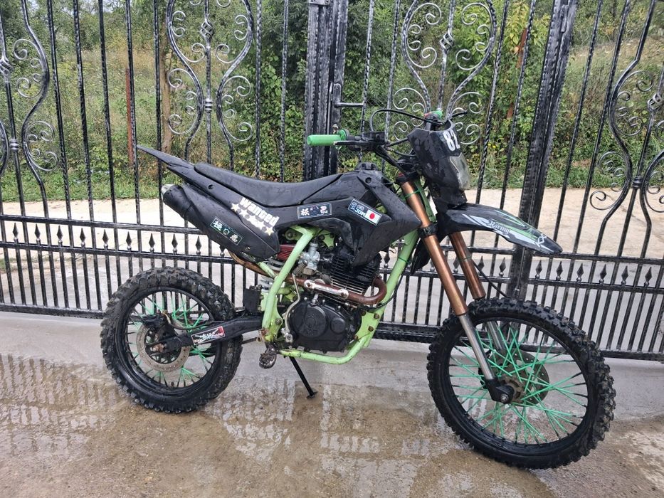 Cross 150cc,cititi descrierea