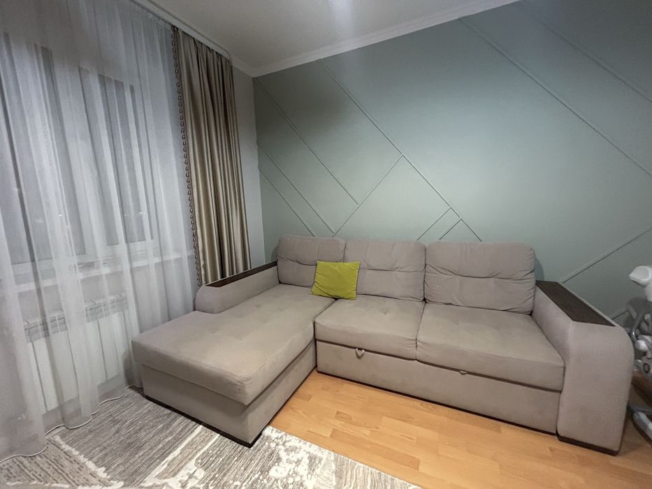 Продам диван угловой