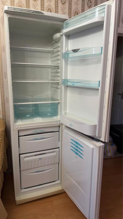 Холодильник Stinol