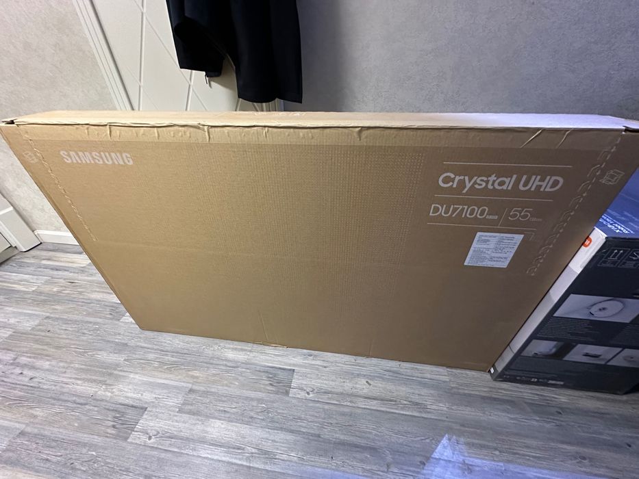 Телевизор Samsung Crystal UHD DU7100class 55/138