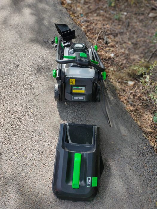 Газонокосилка электрическая